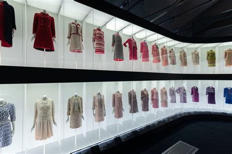 victoria and albert museum chanel exhibition|gabrielle Chanel v&a.